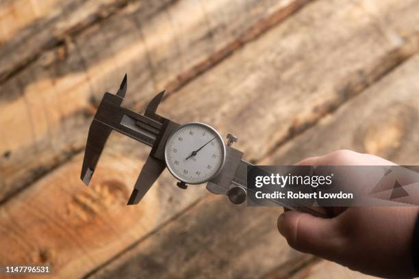 caliper - calibrador fotografías e imágenes de stock