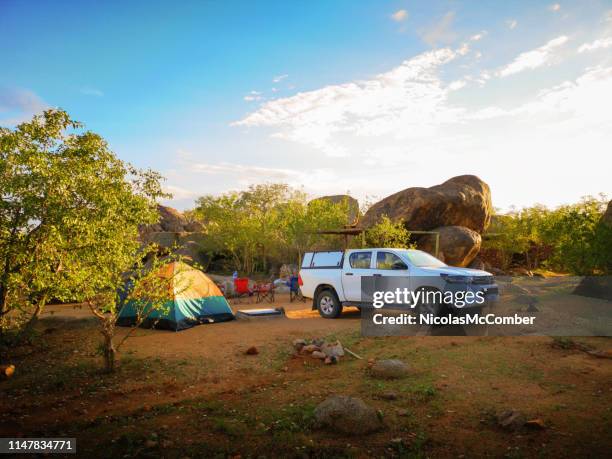 namibia damaraland campingplatz - kalahari stock-fotos und bilder