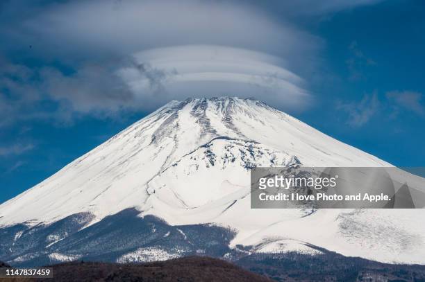 fuji and cloud - 裾野市 stock pictures, royalty-free photos & images