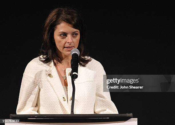 Honoree Janice Arouh speaks during the 7th Annual Bag Ladies Luncheon benefitting Lupus LA at Beverly Wilshire Four Seasons Hotel on November 18,...