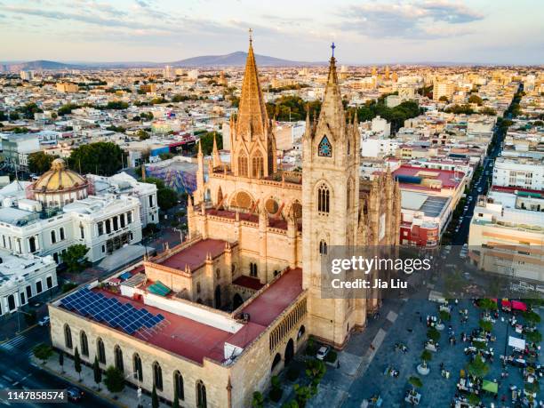 church in guadalajara - guadalajara mexico stock-fotos und bilder