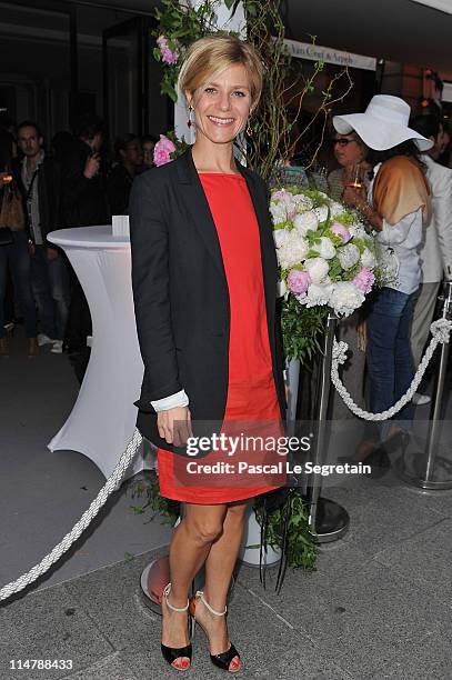 Marina Fois attends Van Cleef & Arpels Flagship Opening Cocktail Place Vendome on May 26, 2011 in Paris, France.