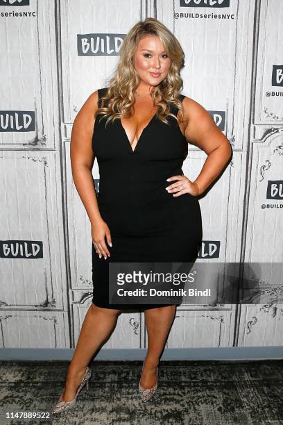 Hunter McGrady attends the Build Series to discuss '2019 Sports Illustrated Swimsuit Issue' at Build Studio on May 08, 2019 in New York City.