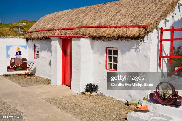 Ireland. County Donegal. Inishowen. Doagh Famine Village. Thatched cottage.
