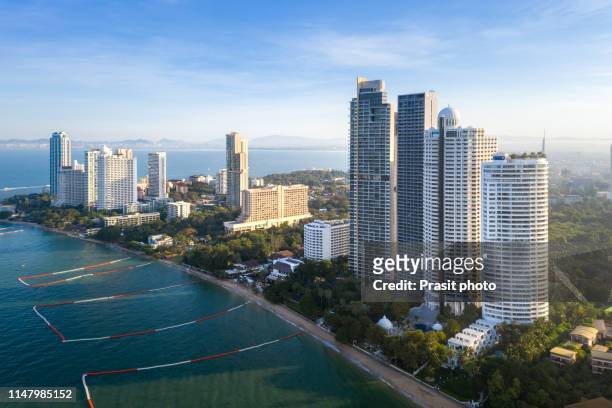 aerial view of highrise buildings on the beach. seascape panoramic view. pattaya, thailand. - pattaya fotografías e imágenes de stock