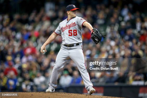Jeremy Hellickson of the Washington Nationals pitches in the first inning against the Milwaukee Brewers at Miller Park on May 08, 2019 in Milwaukee,...