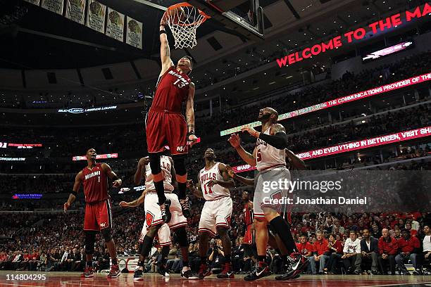 Mike Miller of the Miami Heat dunks against the Chicago Bulls in Game Five of the Eastern Conference Finals during the 2011 NBA Playoffs on May 26,...