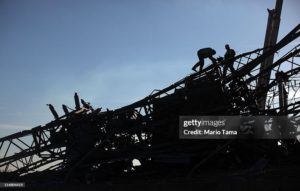 Joplin, Missouri Reels After F5 Tornado Devastates Town, Kills 125