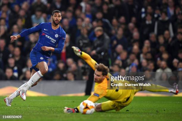 Ruben Loftus-Cheek of Chelsea scores his team's first goal past Kevin Trapp of Eintracht Frankfurt during the UEFA Europa League Semi Final Second...
