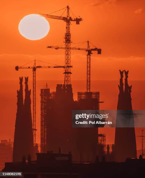 sagrada familia - la pedrera stockfoto's en -beelden