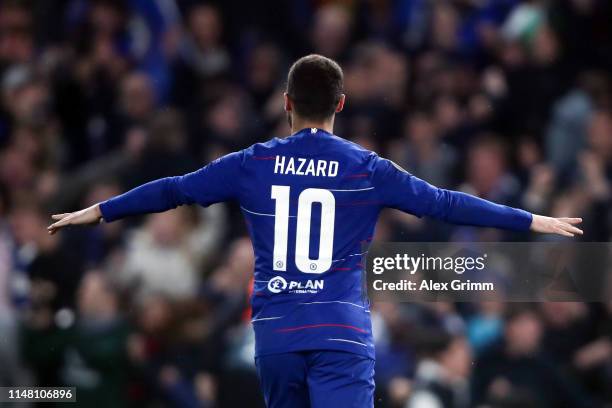 Eden Hazard of Chelsea celebrates after scoring the winning penalty in the shoot out during the UEFA Europa League Semi Final Second Leg match...