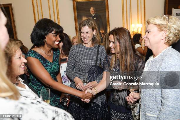 Amanda Innes Ben Innes Photos et images de collection - Getty Images