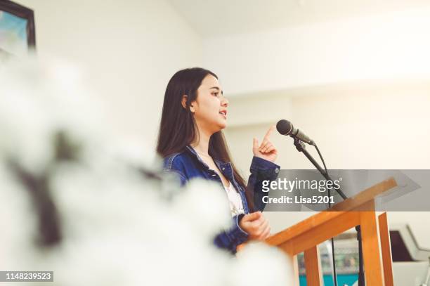 making a speech - speech stock pictures, royalty-free photos & images