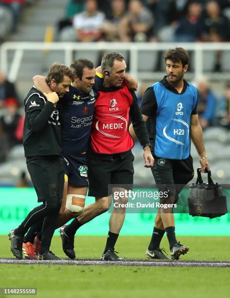 Morgan Parra, Captain of ASM Clermont leaves the pitch injured during the Challenge Cup Final match between La Rochelle and ASM Clermont at St. James...