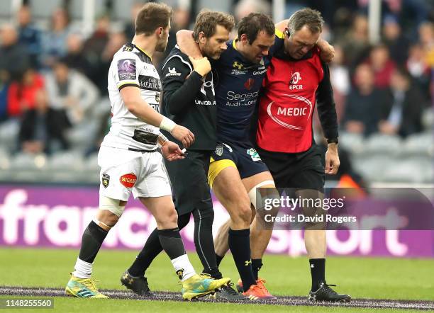 Morgan Parra, Captain of ASM Clermont leaves the pitch injured during the Challenge Cup Final match between La Rochelle and ASM Clermont at St. James...