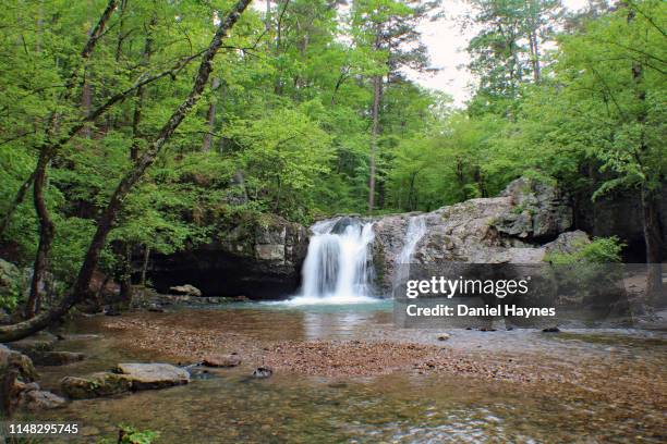 lake catherine waterfall, arkansas - arkansas foto e immagini stock