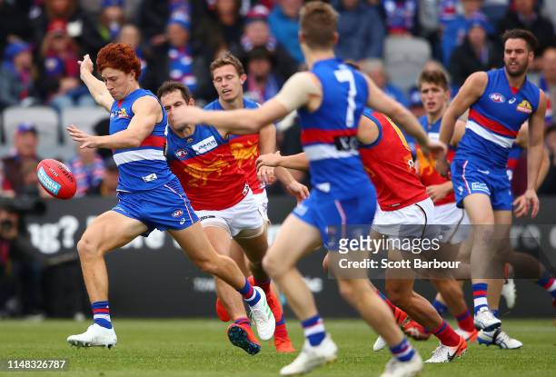 Ed Richards of the Bulldogs runs with the ball during the round eight AFL match between the Western Bulldogs and the Brisbane Lions at MARS Stadium...