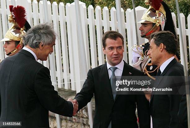 Russian President Dmitry Medvedev and French President Nicolas Sarkozy arrive to the lunch at the G8 Summit on May 27, 2011 in Deauville, France. The...
