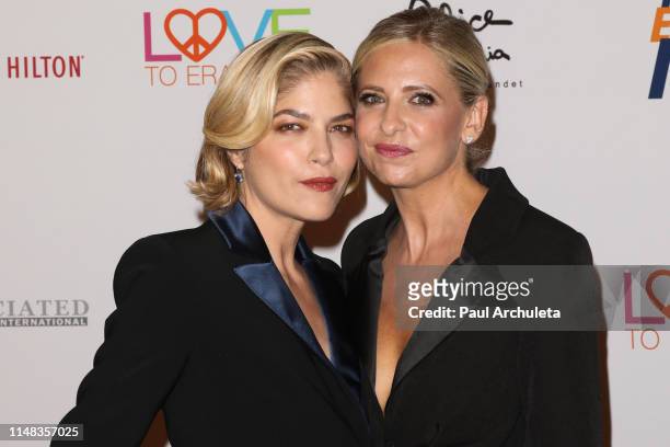 Actors Selma Blair and Sarah Michelle Gellar attend the 26th annual Race To Erase MS Gala at The Beverly Hilton Hotel on May 10, 2019 in Beverly...