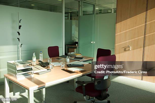 empty office - empty desk stock pictures, royalty-free photos & images