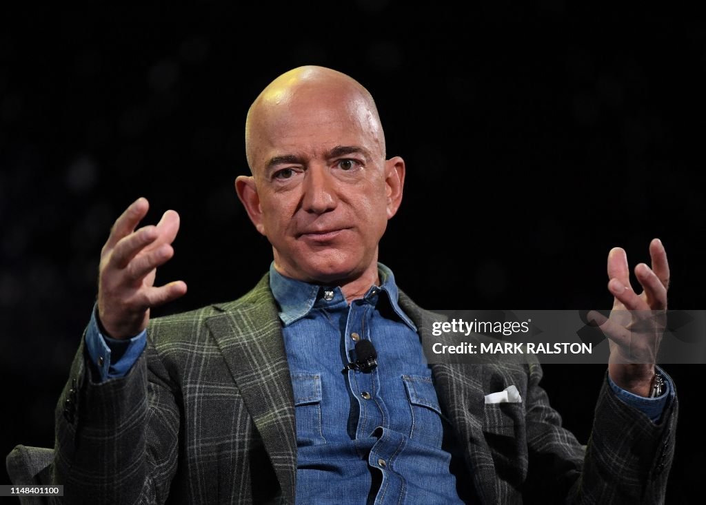 US-IT-lifestyle-Amazon-internet-technology-economy-computers