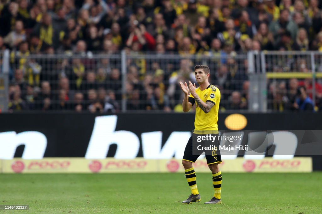 Borussia Dortmund v Fortuna Duesseldorf - Bundesliga