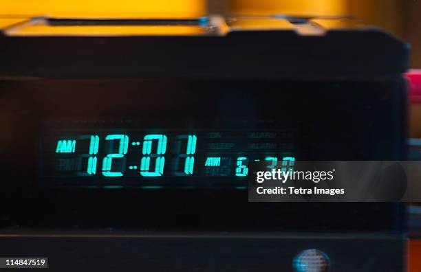 close-up of digital alarm clock - orologio digitale foto e immagini stock