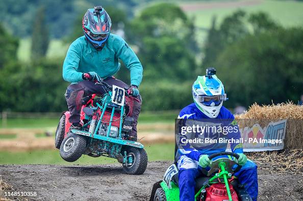 Lawn mower racing Lawn mower racing
