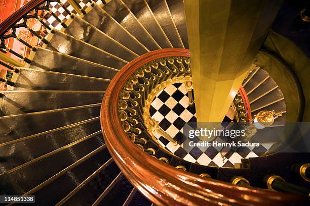 usa, louisiana, baton rouge, state capitol interior staircase - 巴吞魯日 個照片及圖片檔