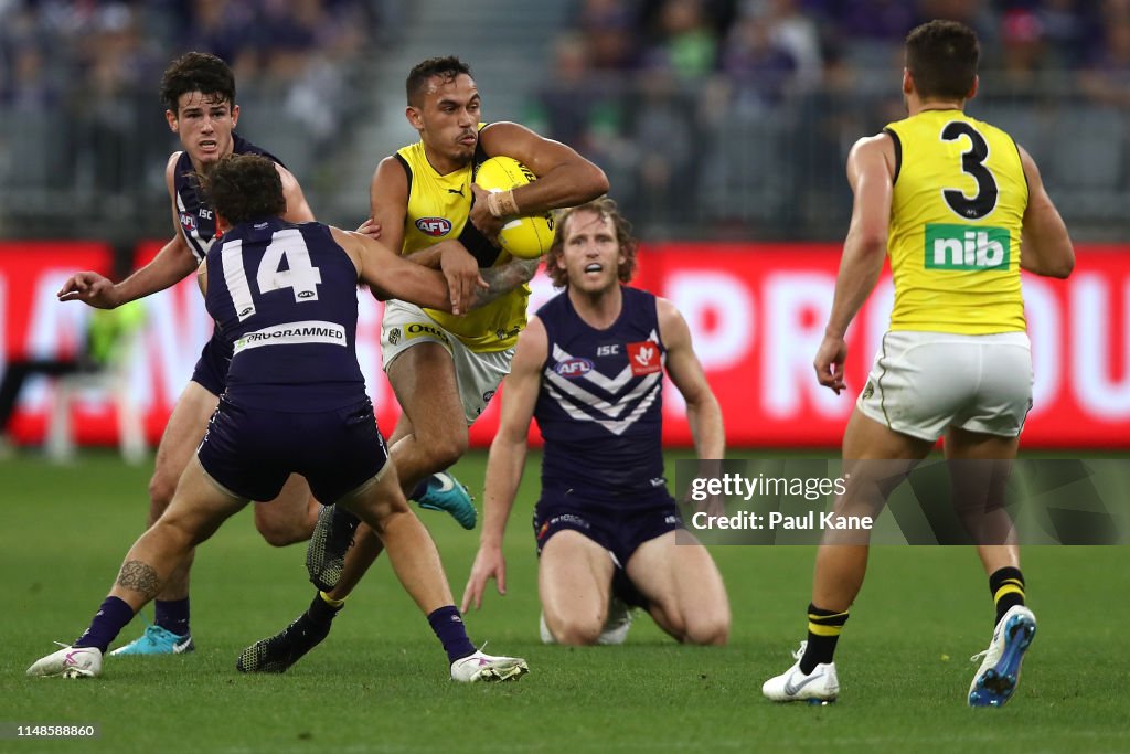 AFL Rd 8 - Fremantle v Richmond