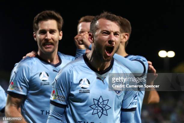 Adam Le Fondre of Sydney FC celebrates scoring a penalty goal during the A-League Semi Final match between Sydney FC and the Melbourne Victory at...