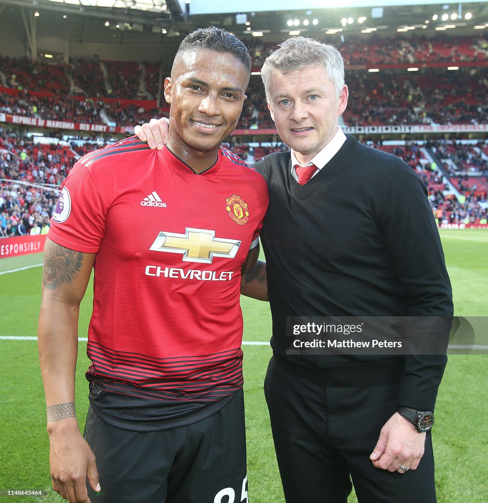 Manchester United v Cardiff City - Premier League