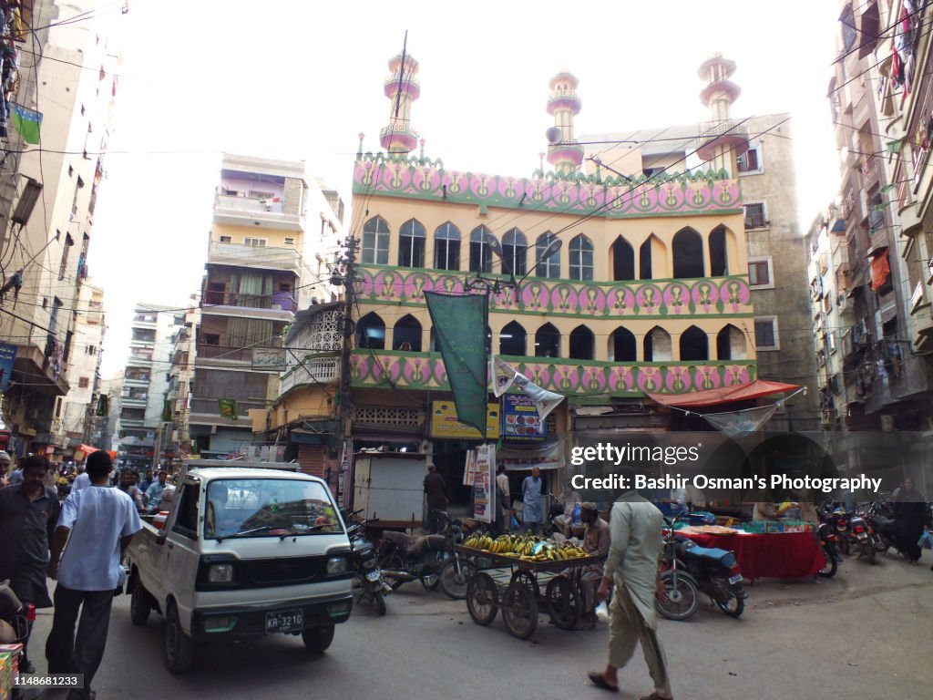 Street Scene Of Kharadar Ahead Of Iftar HighRes Stock Photo Getty Images
