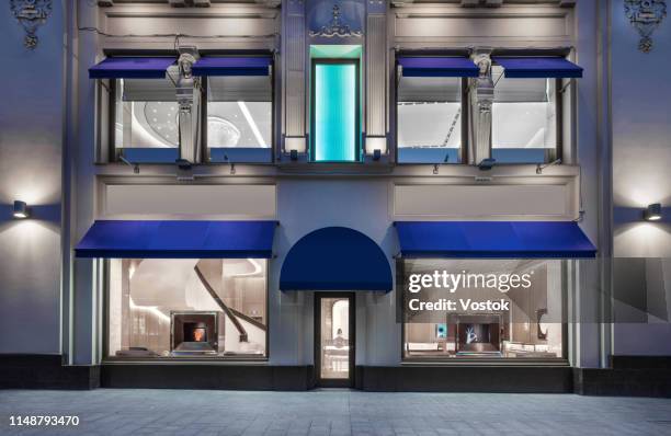 jewellery store exterior in moscow - escaparate fotografías e imágenes de stock