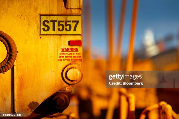 Offload Sign Road Train In Outback Australia Photos and Premium High Res Pictures ...