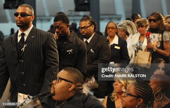 Huddy Rapper Funeral Family and friends say goodbye at the casket of murdered rapper... News ...
