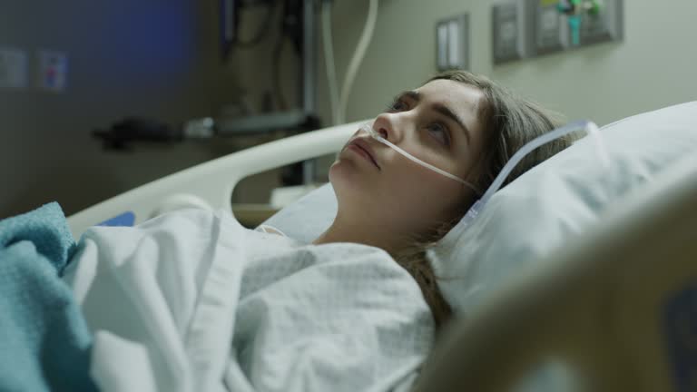 5,833 Sick Girl In Hospital Stock Videos, Footage, & 4K Video Clips - Getty Images | Doctor and patient, Young woman in hospital bed