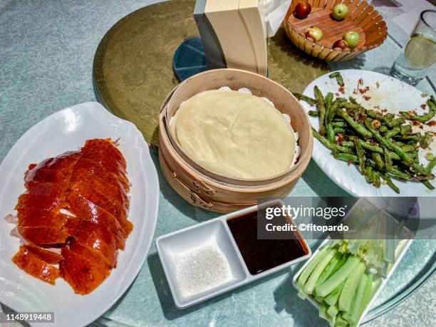 pekin duck served in a restaurant - american pekin duck stock pictures, royalty-free photos & images