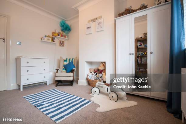 property interiors - nursery bedroom imagens e fotografias de stock
