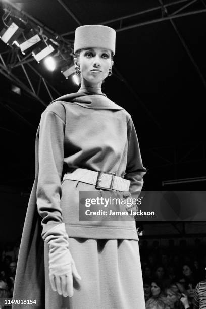 3,068 Chanel James Photos and Premium High Res Pictures - Getty Images 3,068 Chanel James Photos and Premium High Res Pictures - Getty Images