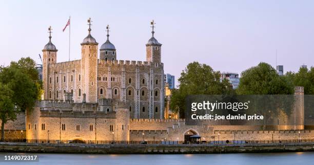 tower of london, london, england - torre de londres fotografías e imágenes de stock