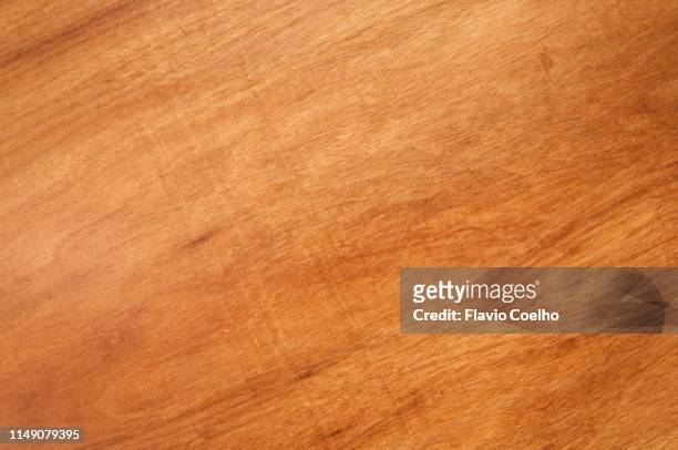 smooth surface of wooden table - overhead view photos et images de collection