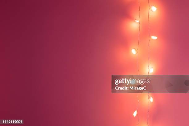 2.417 Bilder und Stockfotos zu Lichterketten Wand