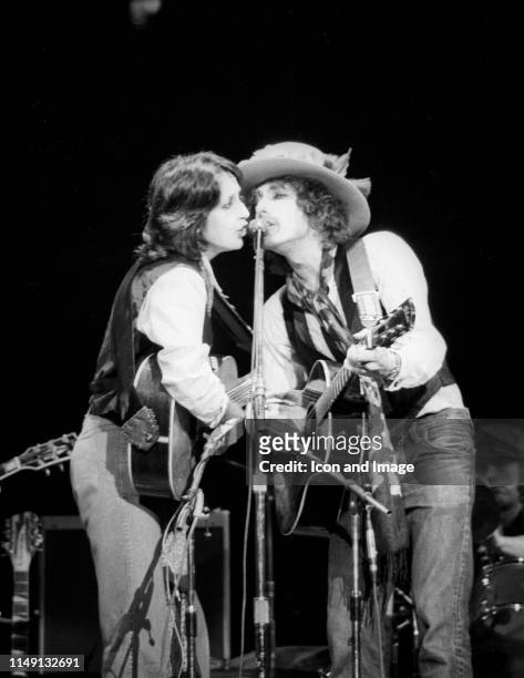 American singer-songwriter, musician and activist, Joan Baez, and American singer-songwriter, multi-instrumentalist and author, Bob Dylan, perform in...