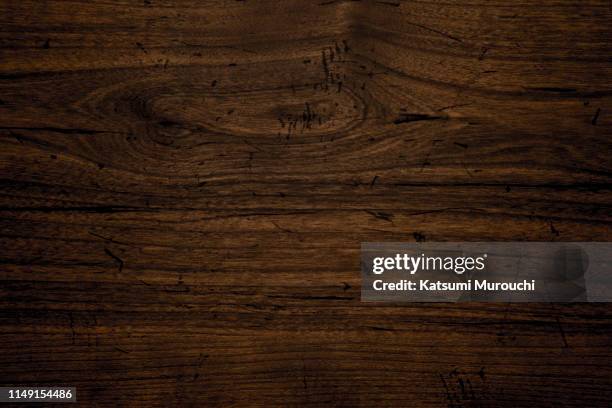 dark brown wood board texture background - 厚板 ストックフォトと画像