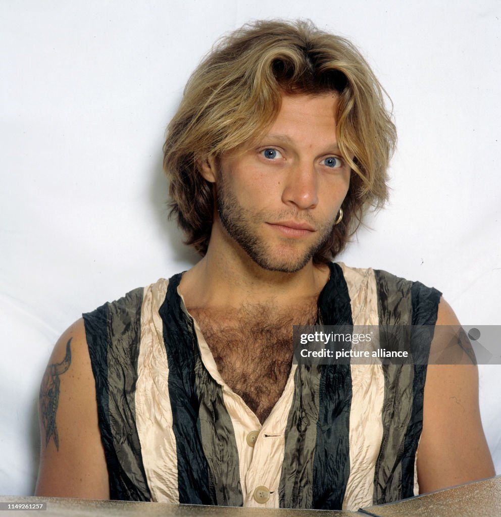 Jon Bon Jovi
(Bon Jovi)