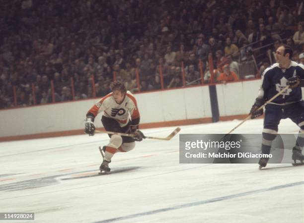 303 Bobby Clarke Ice Hockey Player Stock Photos, High-Res Pictures, and  Images - Getty Images