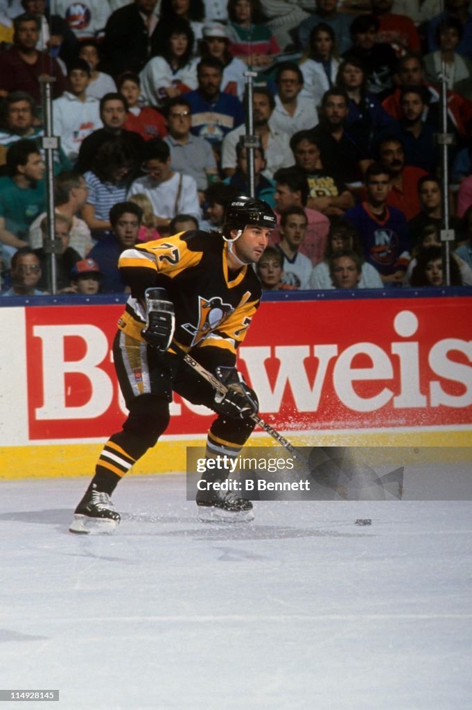 Pittsburgh Penguins v New York Islanders