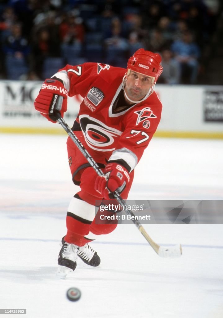 Carolina Hurricanes v New York Islanders