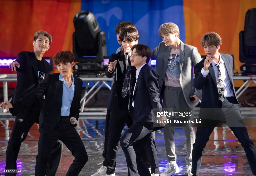 BTS Performs On "Good Morning America"